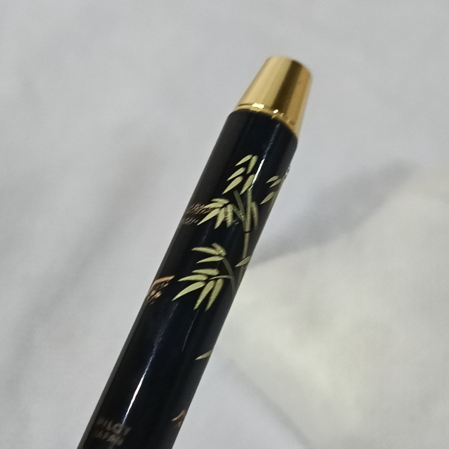 Stylo pilot japanرسومات ذهب