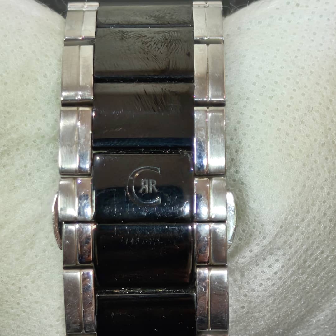 Montre Cerruti 1881 chronographe Quartz original/ زوج ملايين 
42mm
Prix 20000