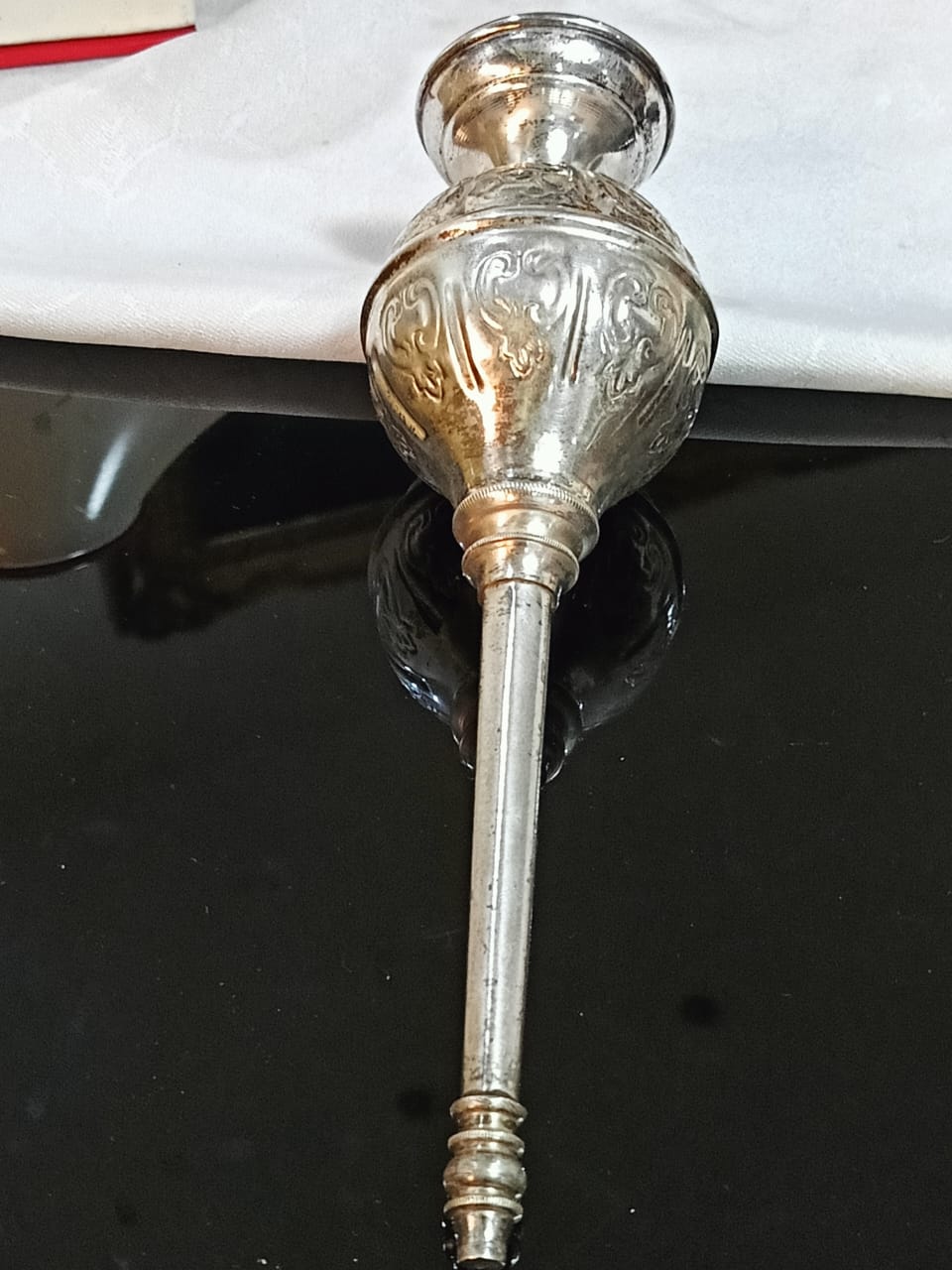 معطرة قديمة طولها 24cm