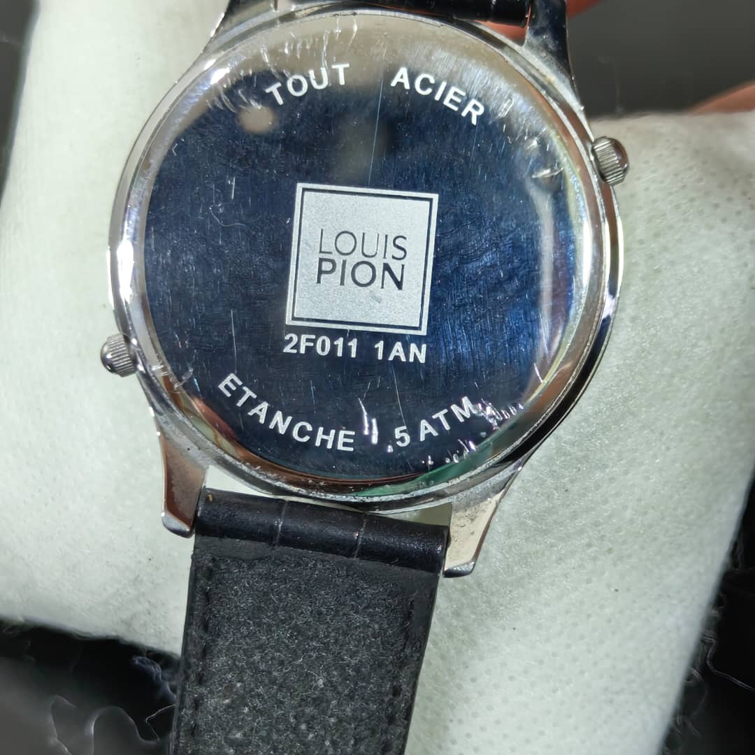 Montre louis point quartz original 
38mm