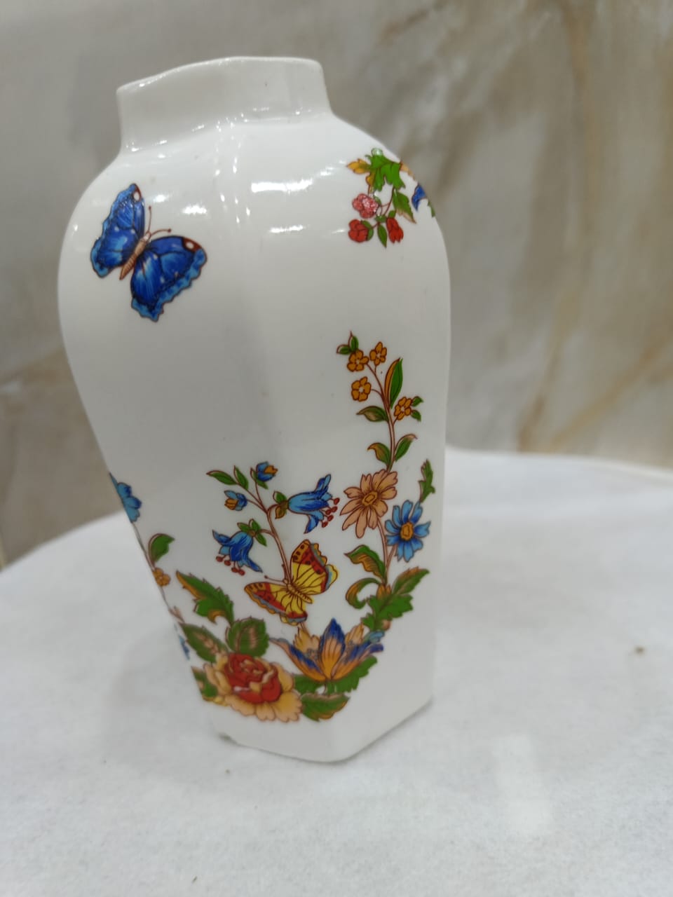 فازة تحفة طولها 14cm