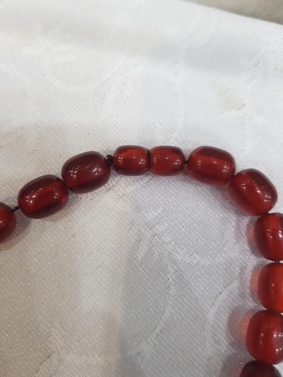 عقد بحجر كهرمان طوله 30cm
