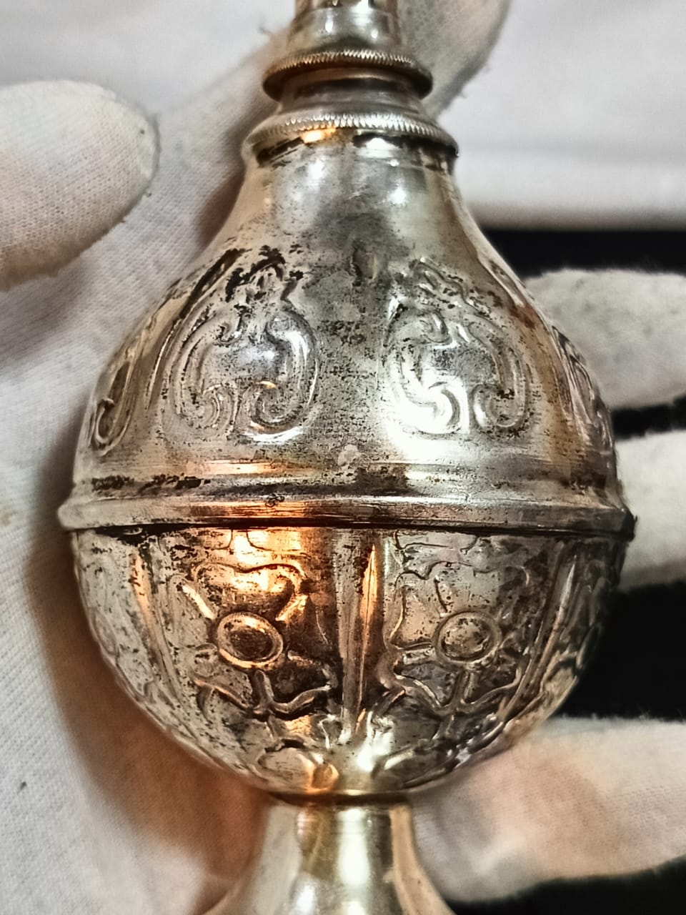معطرة قديمة طولها 24cm