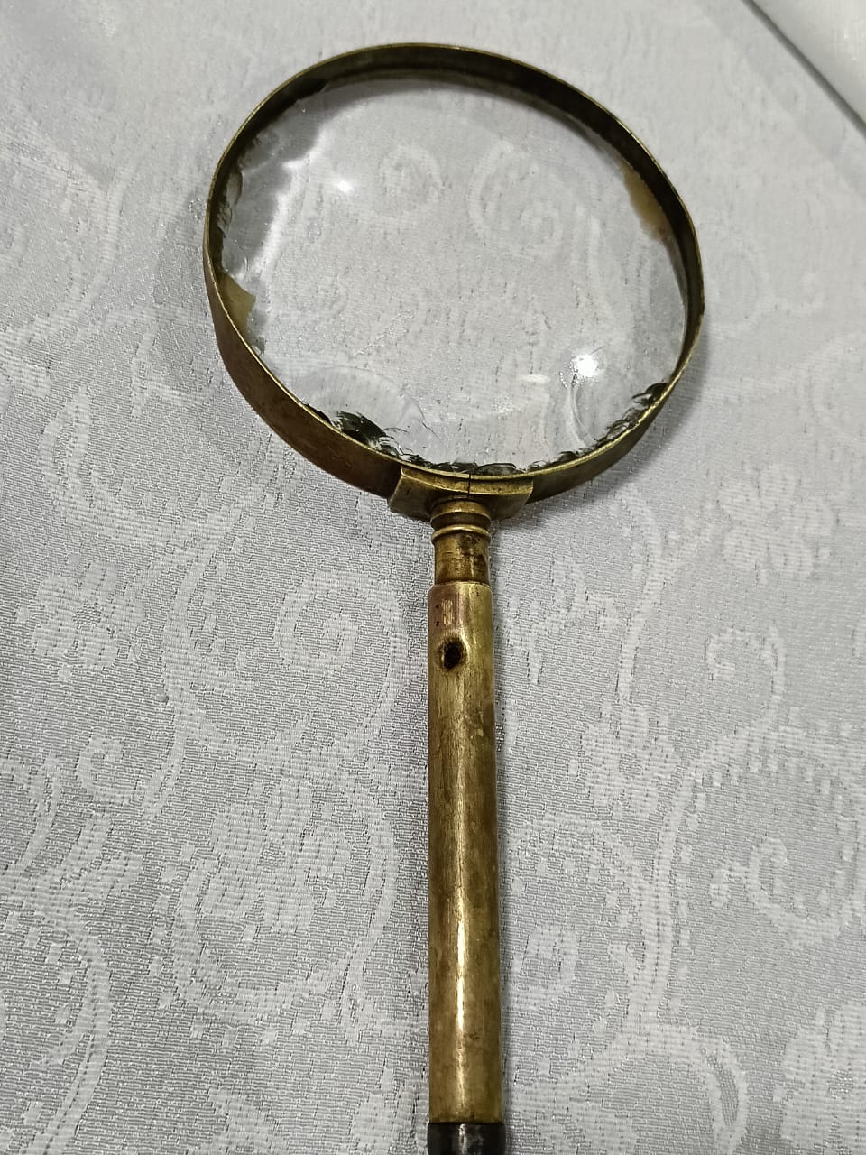 Loupe ancien cuivre 
خدوش في العدسة 22cm/10cm