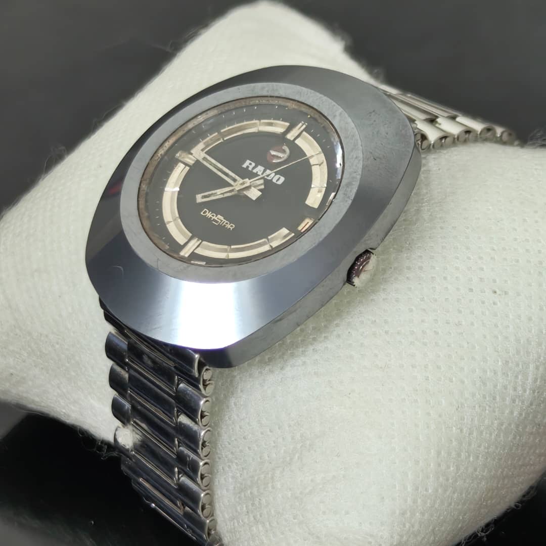 Montre rado céramique automatique original 
38cm
Prix 40000