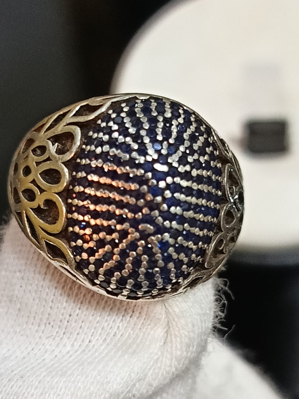 خاتم فضة مرصع بحجر سفير أزرق