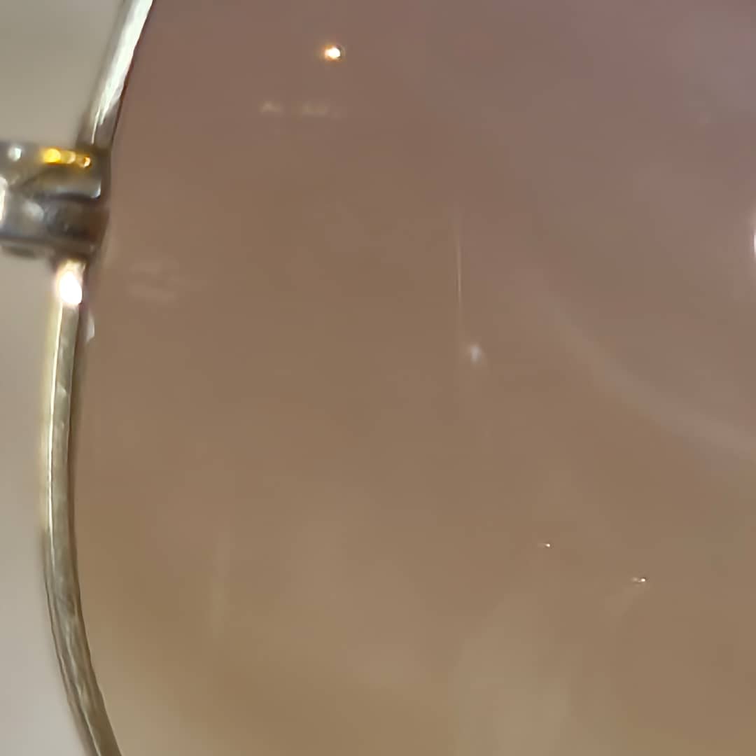 Lunette ray ben usa bl 4cison dégradé or /10k
T62
Prix 55000