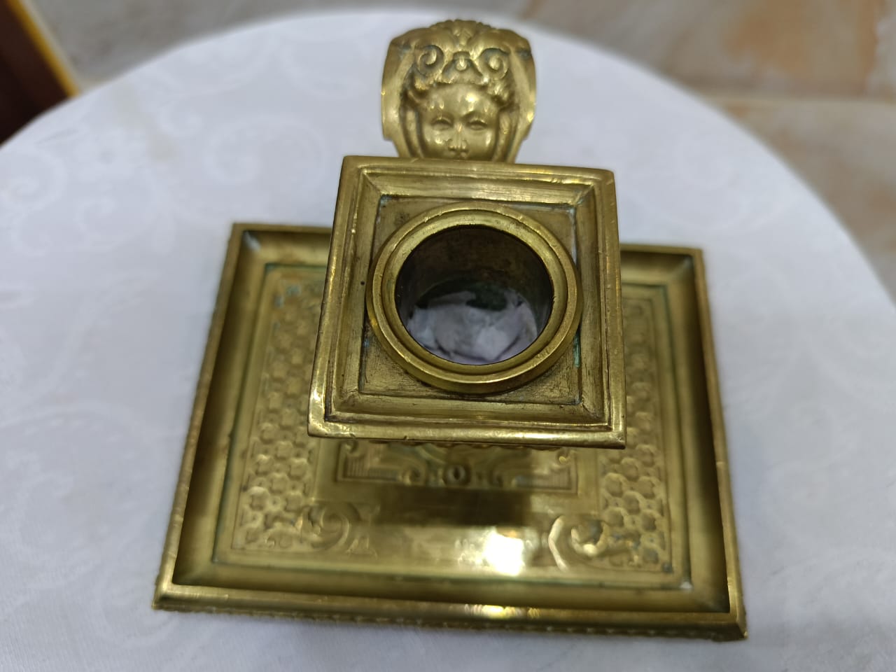 pougoire ancien bronze