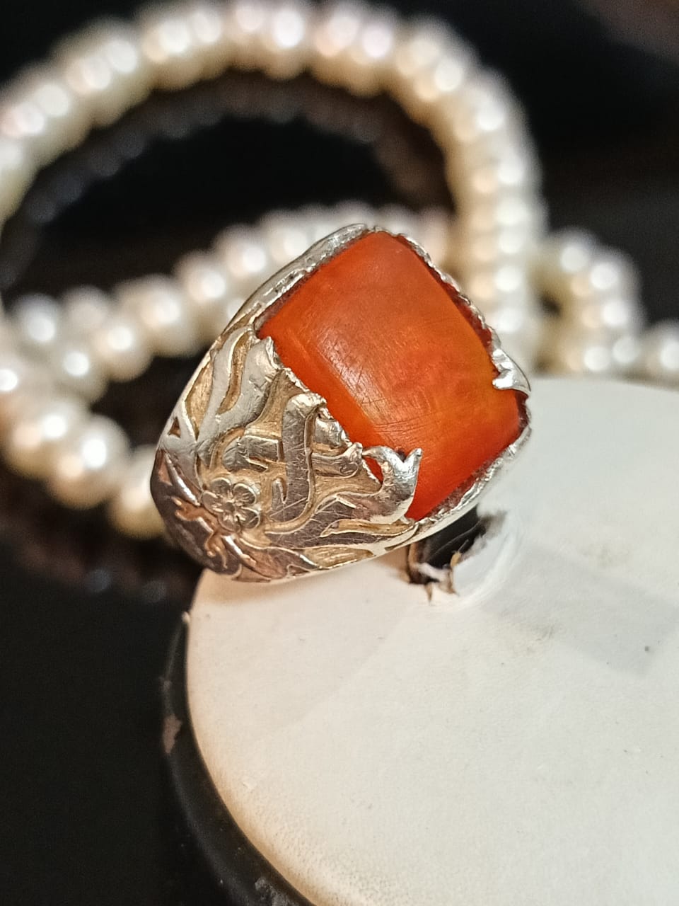 خاتم فضة بحجر كهرمان