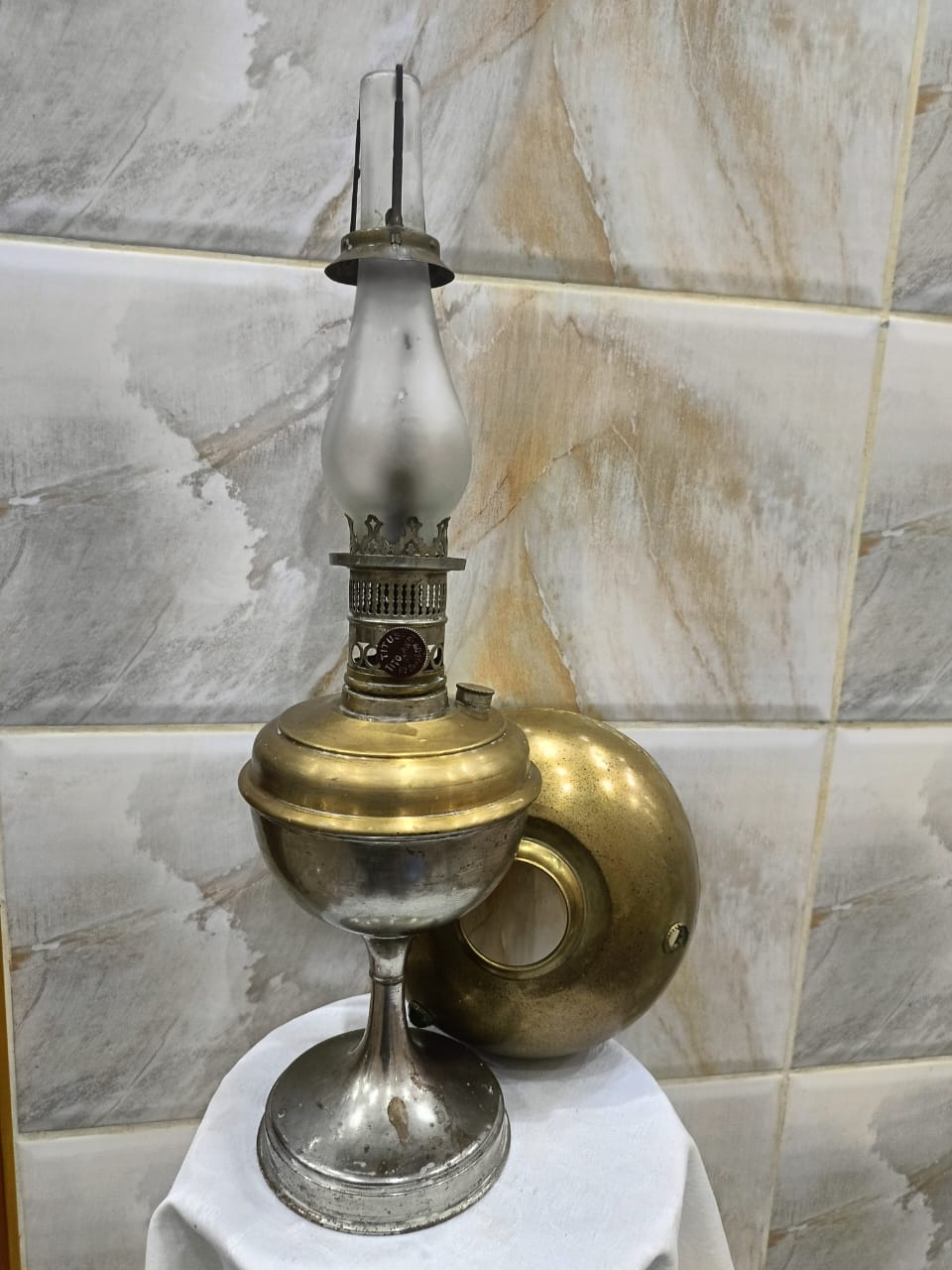 مصباح عتيق طوله 60cm