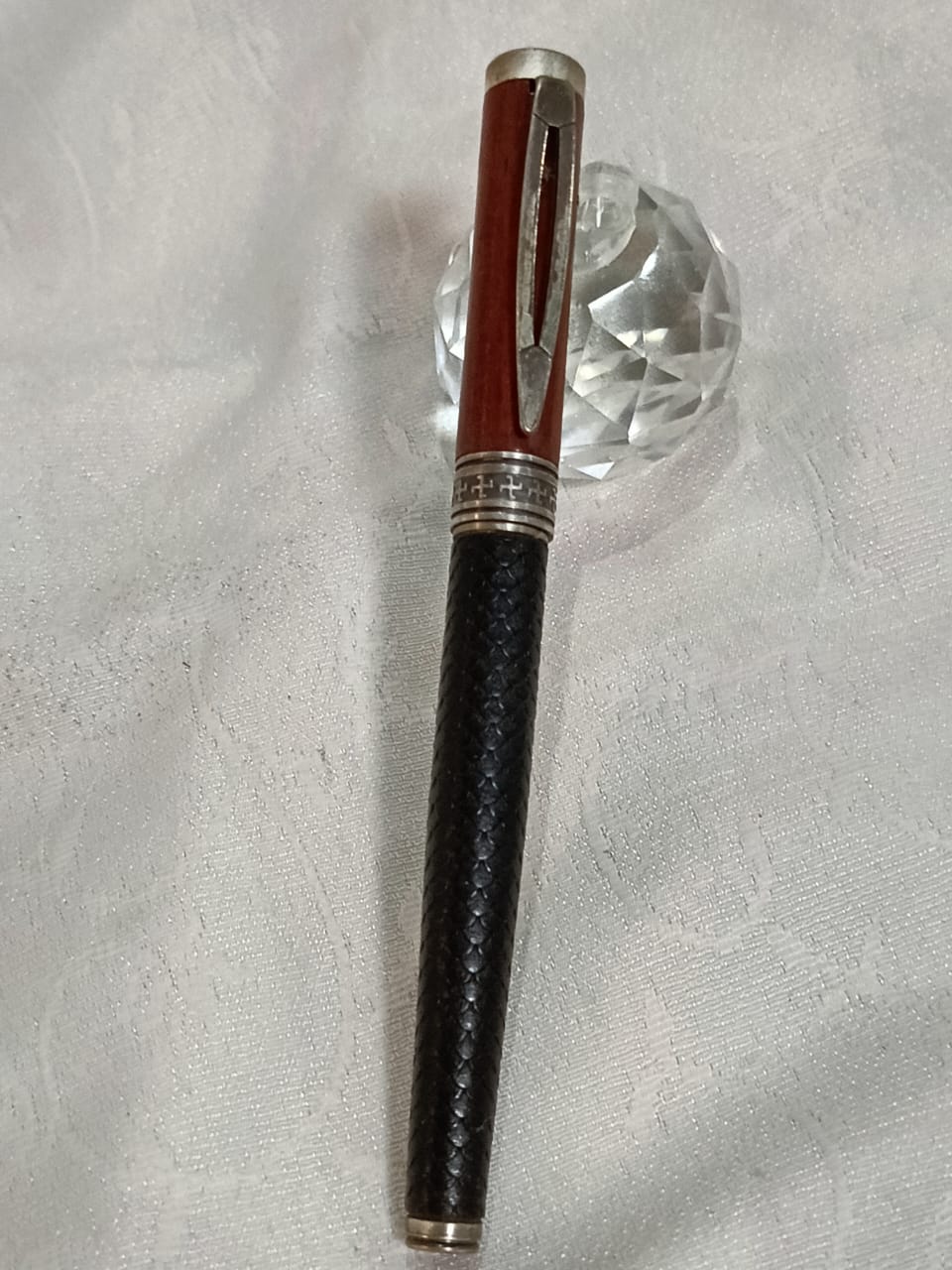 Stylo plume cuire et argent