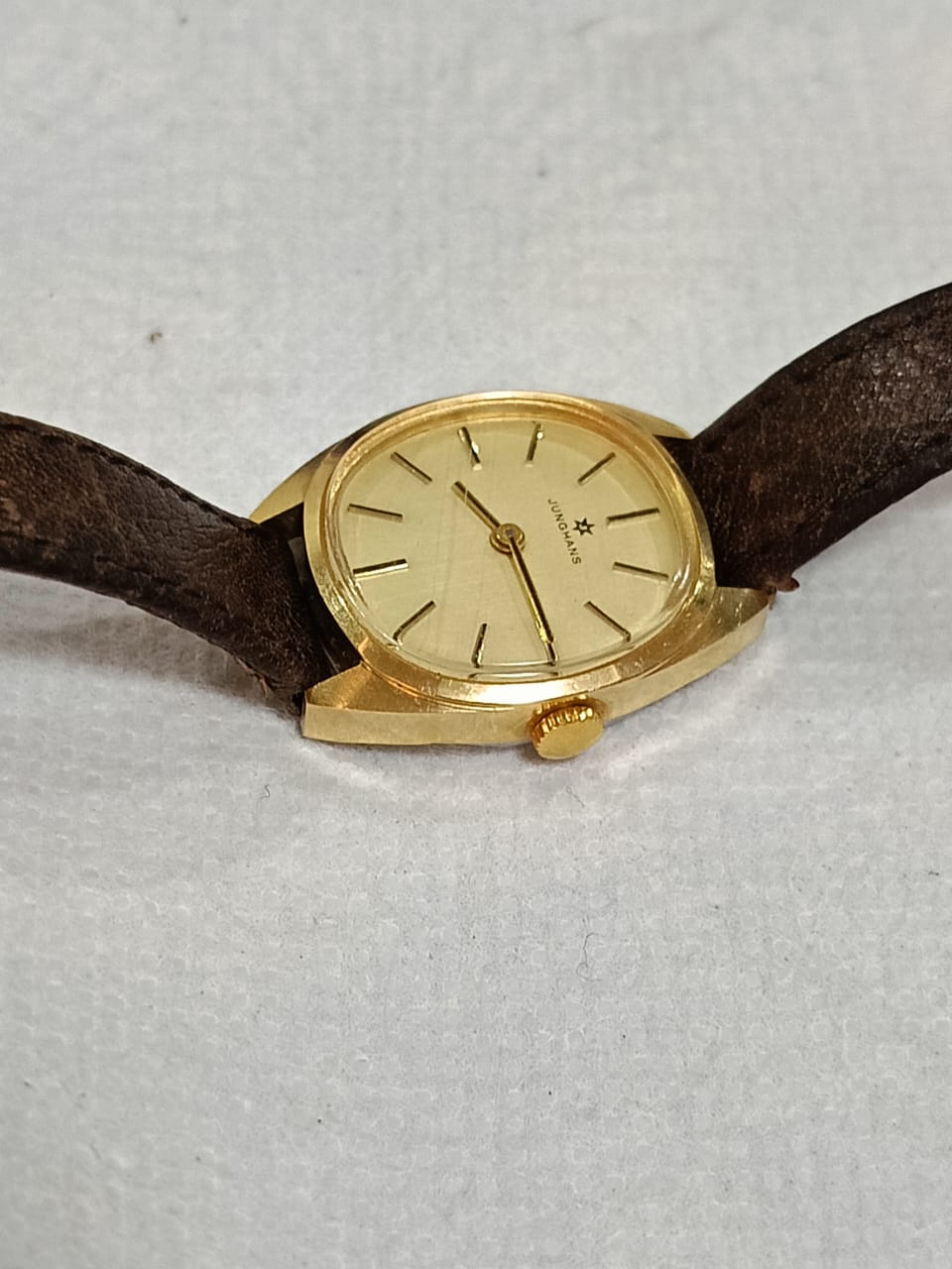 Montre mécanique femme