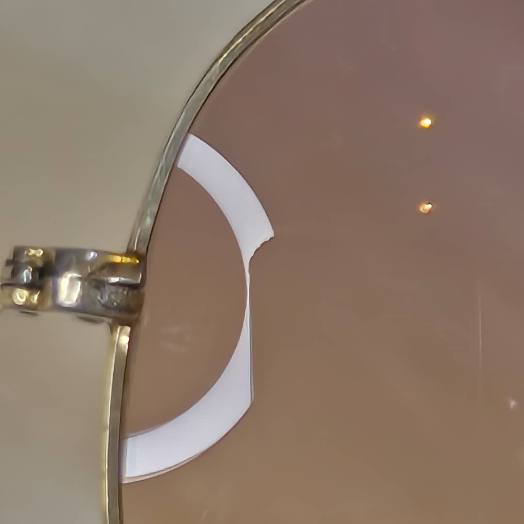Lunette ray ben usa bl 4cison dégradé or /10k
T62
Prix 55000