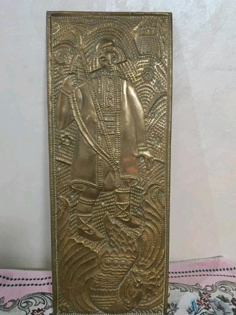 تحفة نحاس منقوش 35cm/20cm