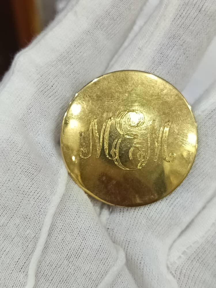 بروش فرنسي بلاكي
