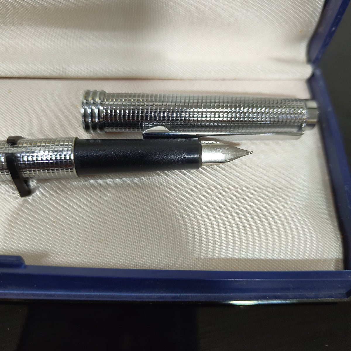 Stylo plume Soma Neuf