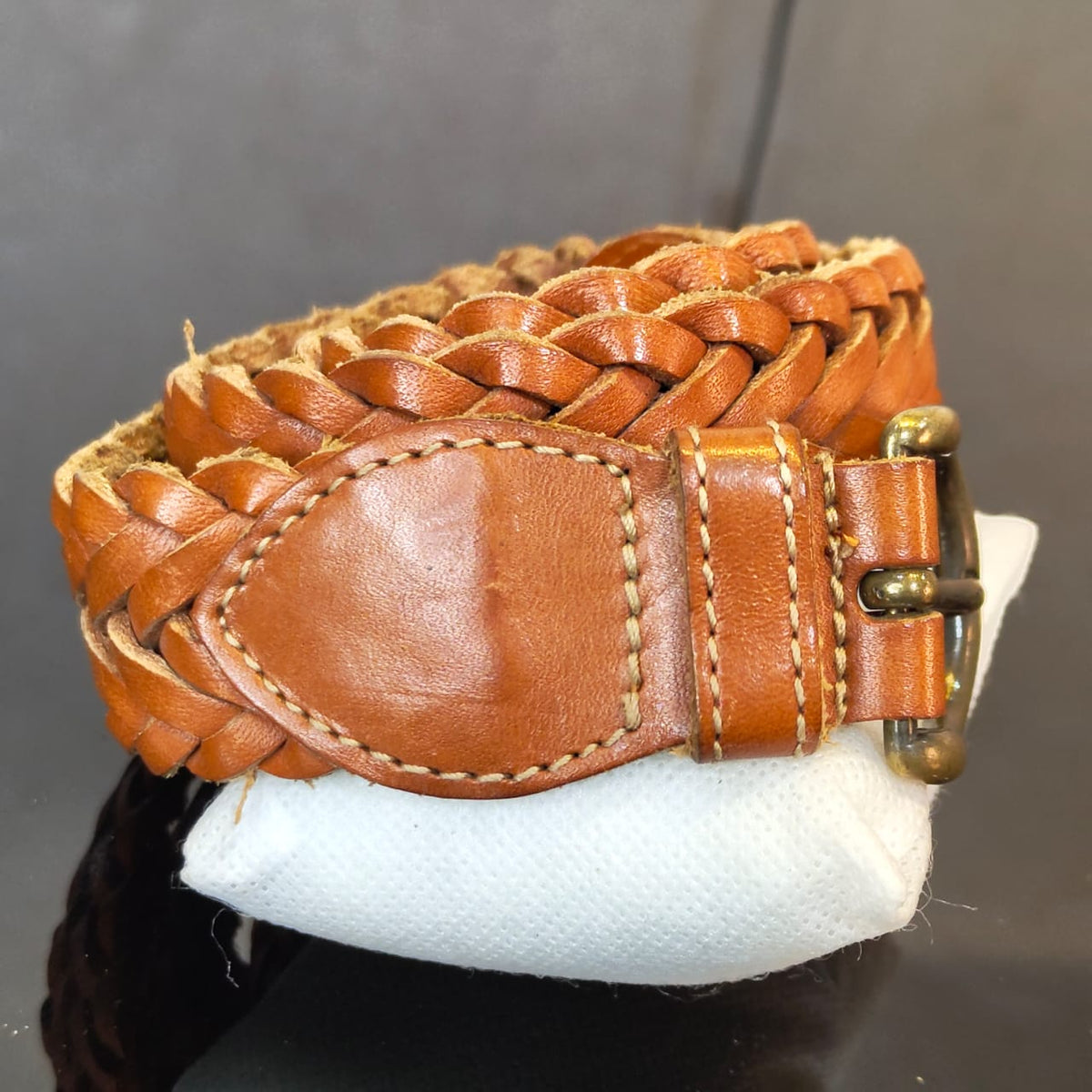 Ceinture en cuir original 92cm
السعر( 550 ألف )