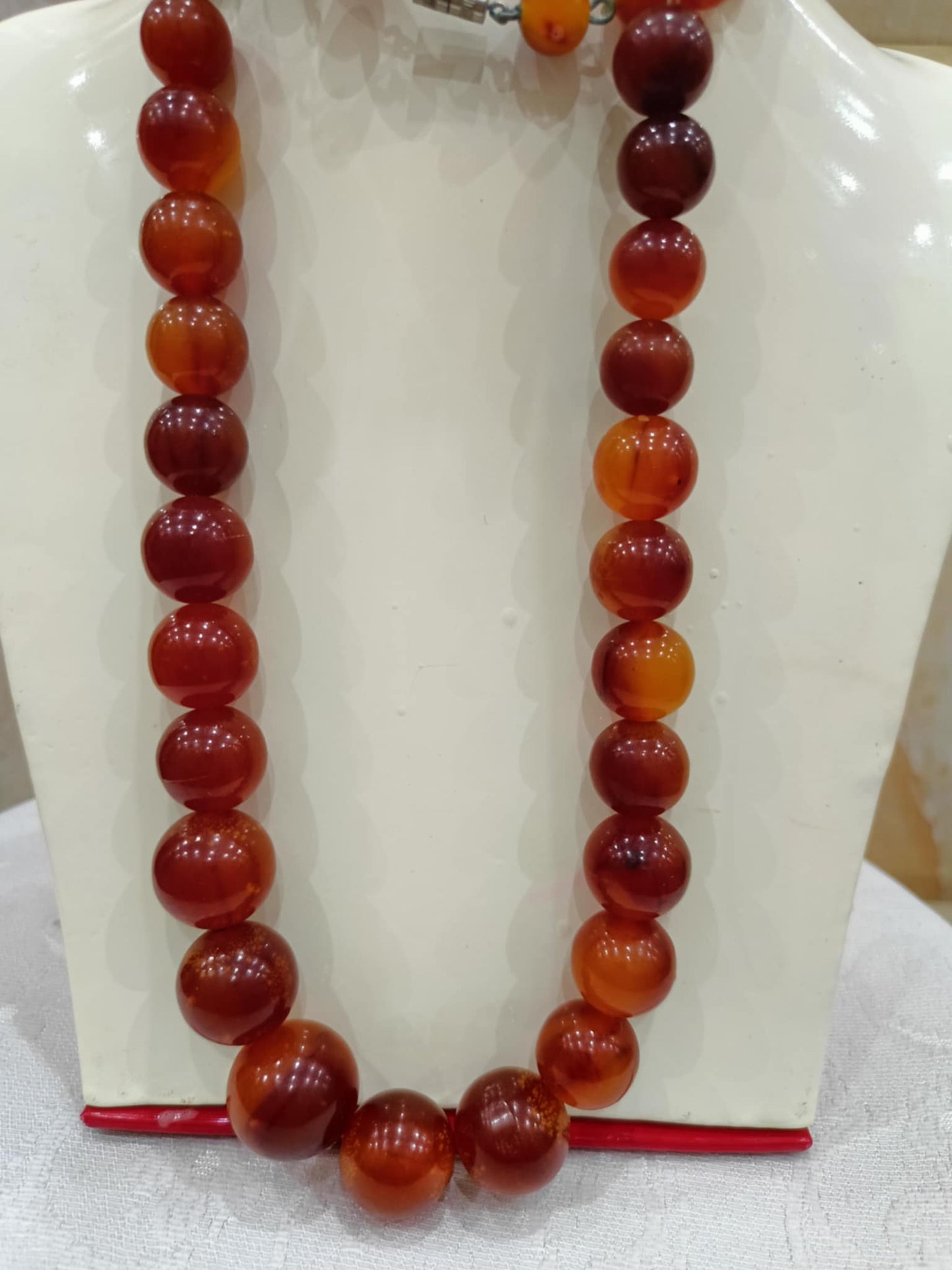 عقد كهرمان فواح طوله 28cm