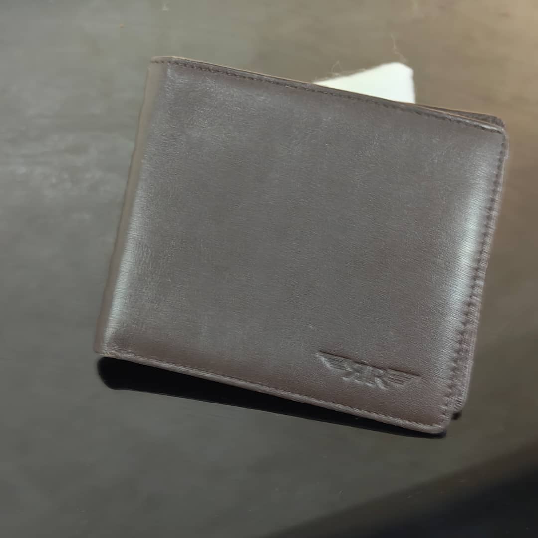 Portefeuille retier en cuir original 
23/10cm