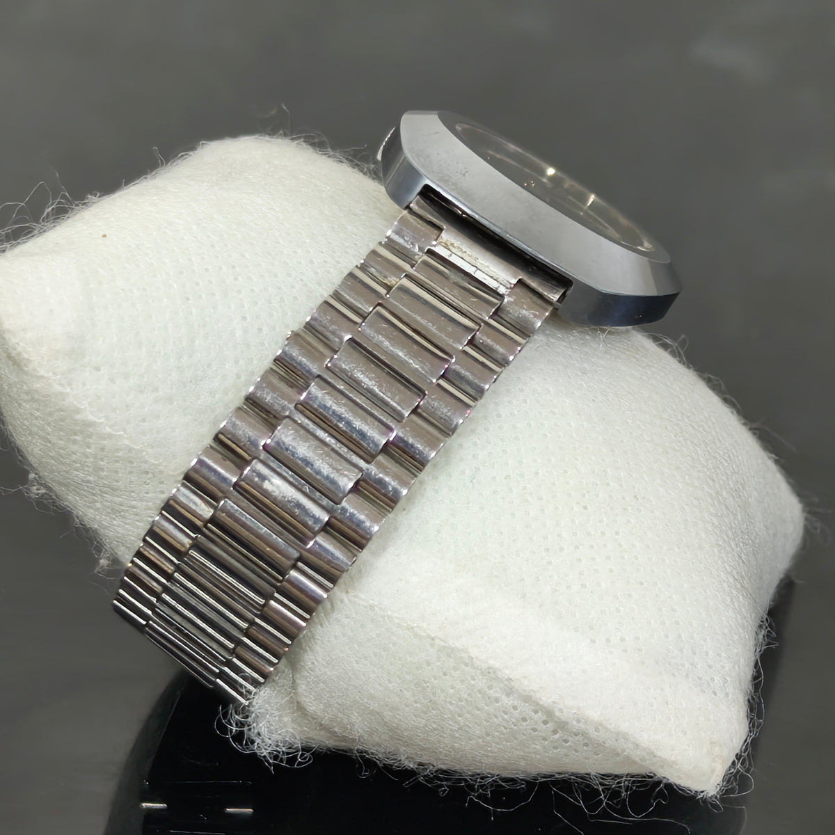 Montre rado céramique automatique original 
38cm
Prix 40000