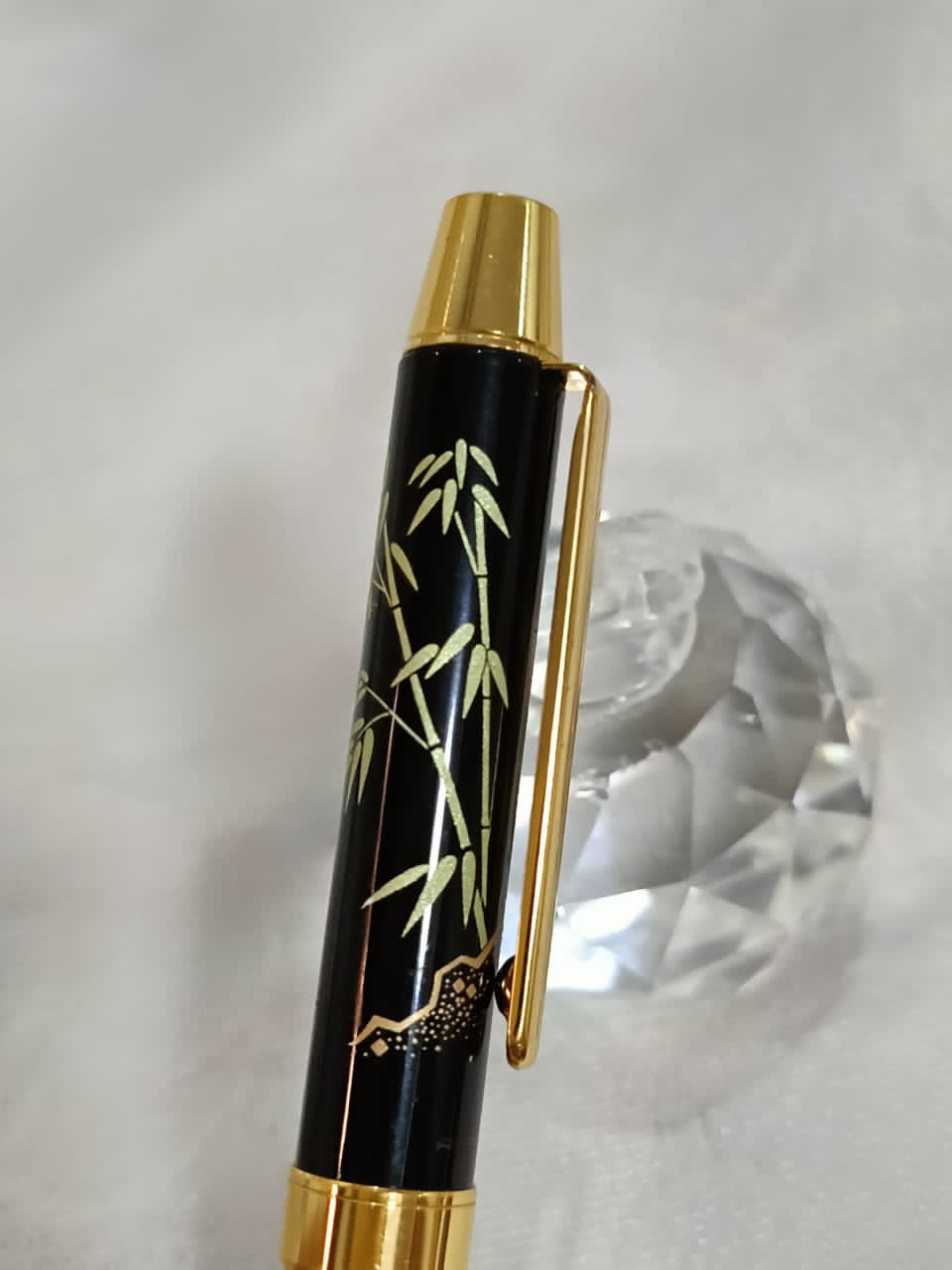 Stylo pilot japon - plau, noire, rouge