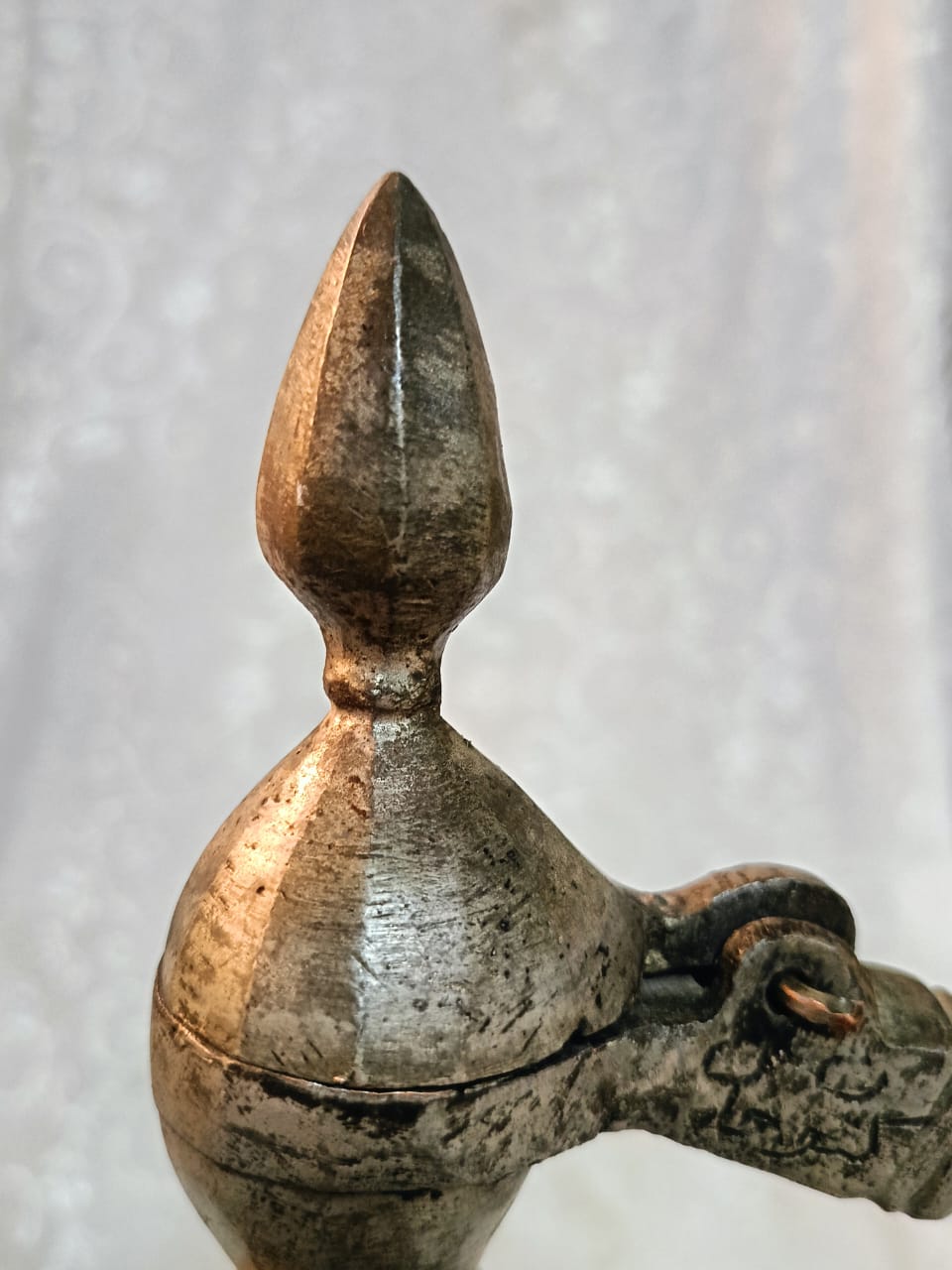 أنية عربية قديمة