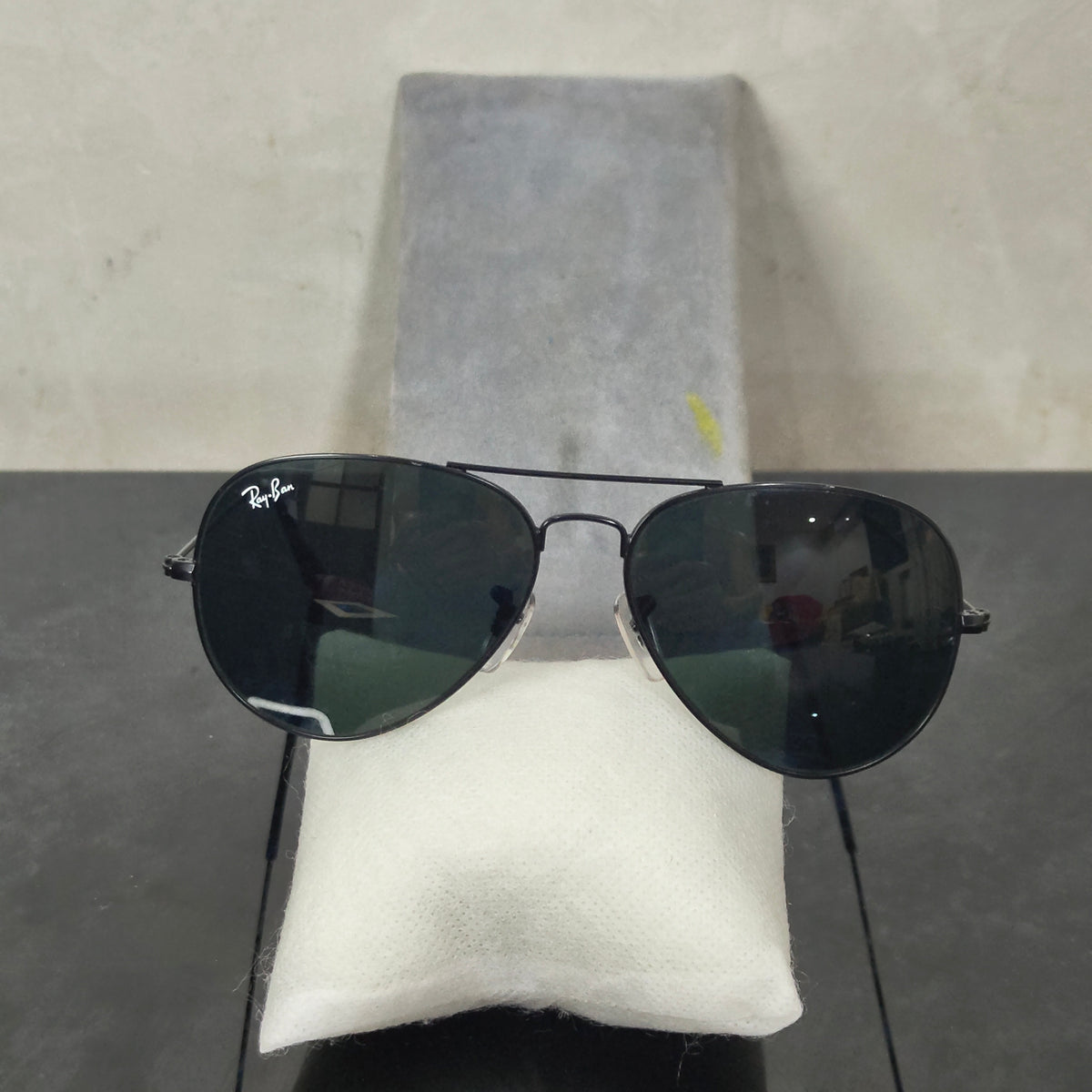 Lunette ray ben cobra aviator Italy original 
58/24
Prix 12000