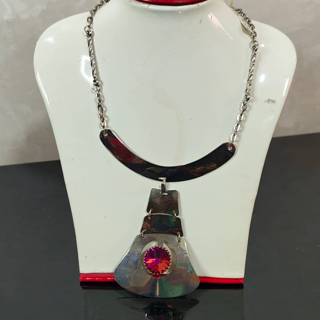 سلسلة acier inoxydable 
طول مغلق 18cm
