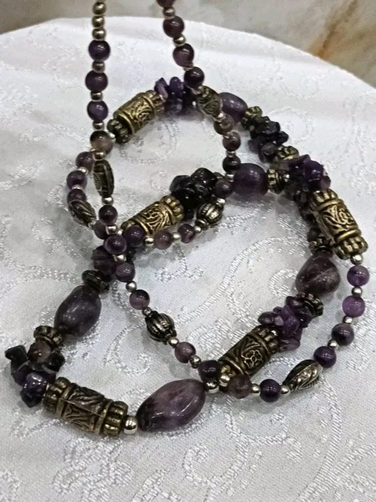 عقد بحجر امتيست طوله مغلق 50cm
