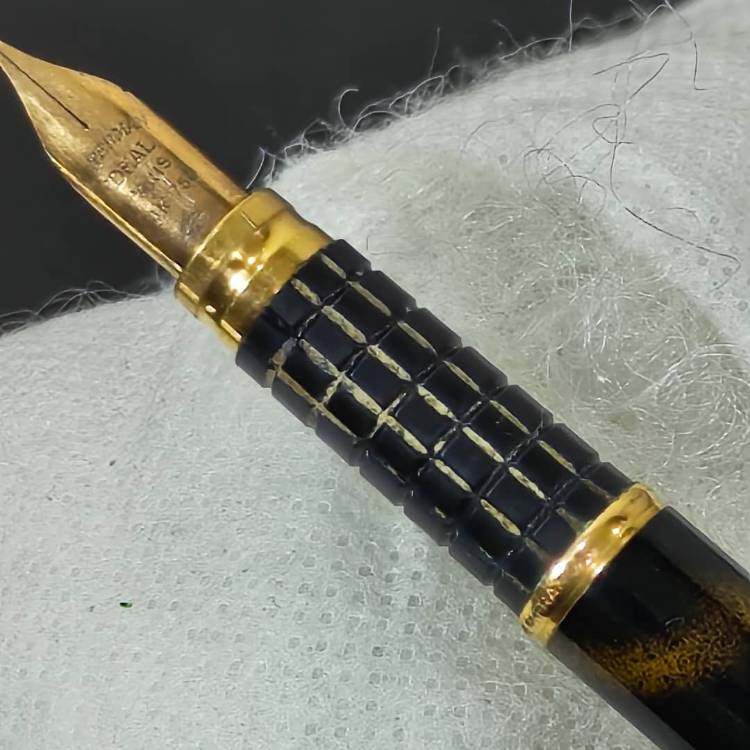 Stylo Waterman paris ريشة ذهب 750