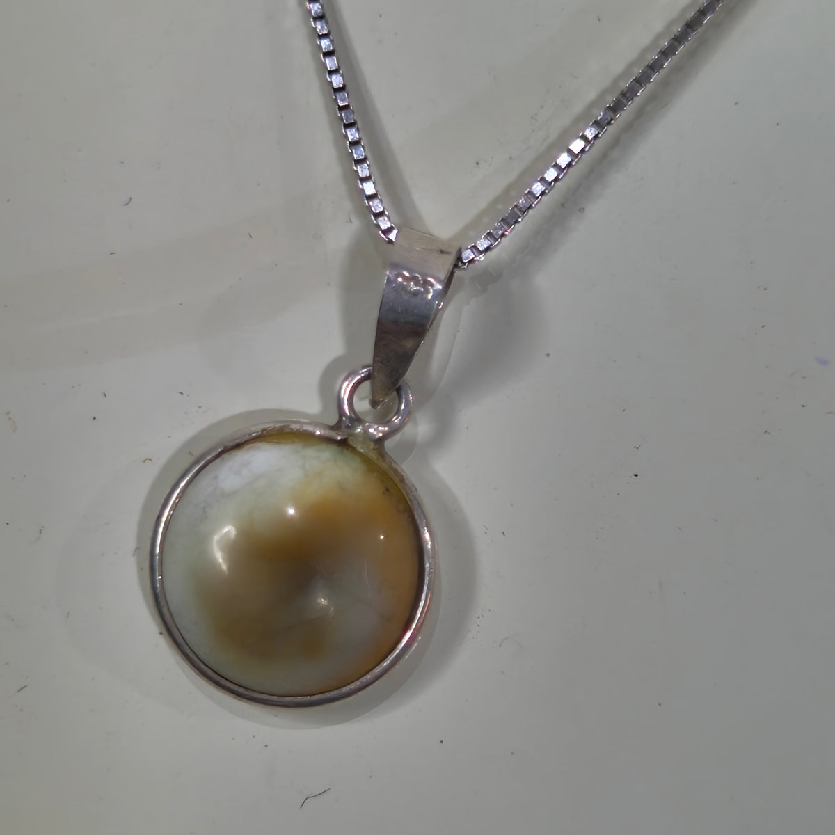 سلسلة فضة تحفة 
طول مغلق 20cm