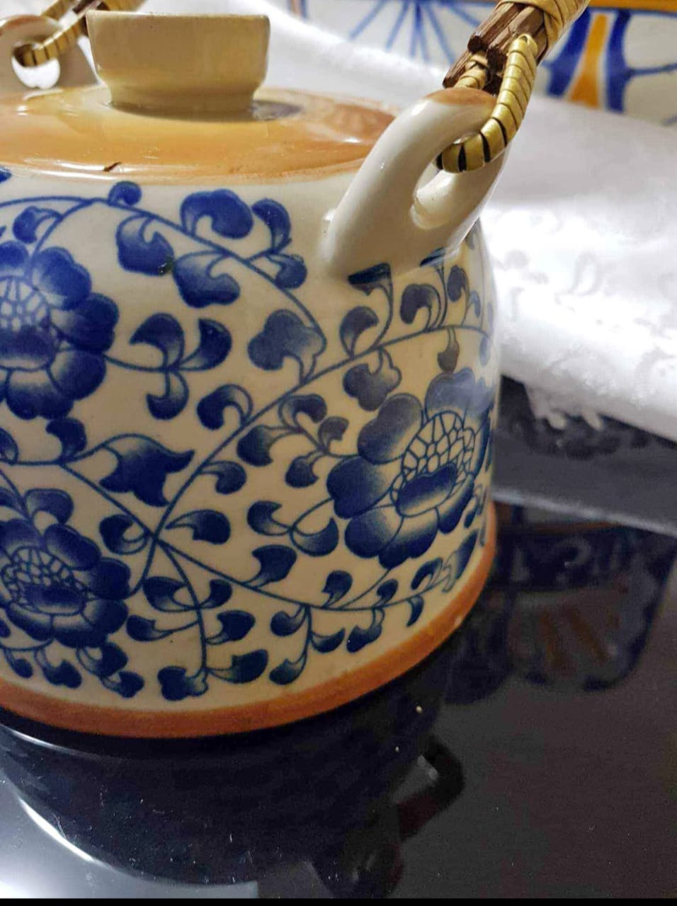 آنية صينية قديمة طولها 28cm/20cm