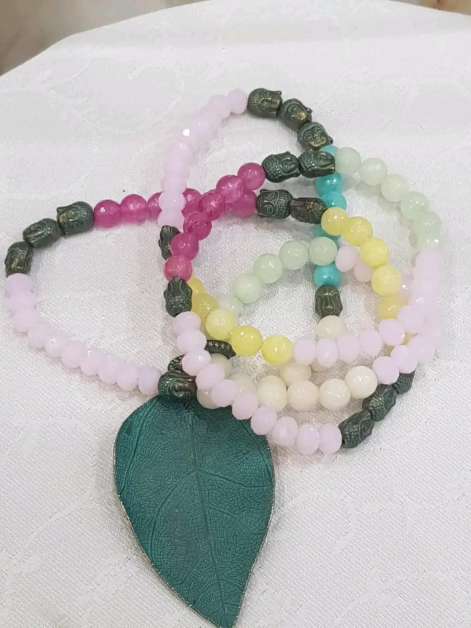 عقد بحجر عقيق طوله مغلق 35cm