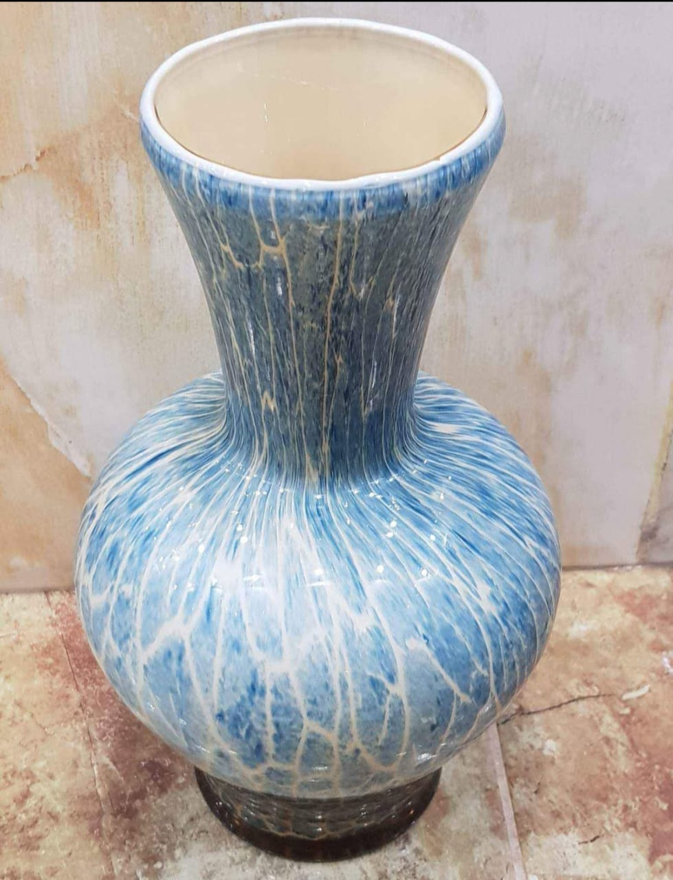مزهرية طولها 26cm
