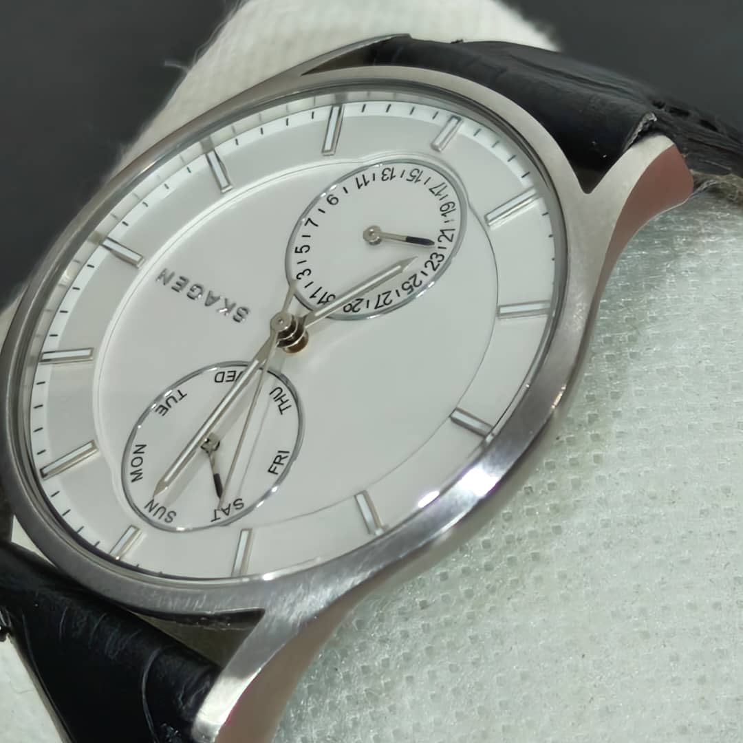 Montre Skagen quartz original 
38mm
Prix 12000