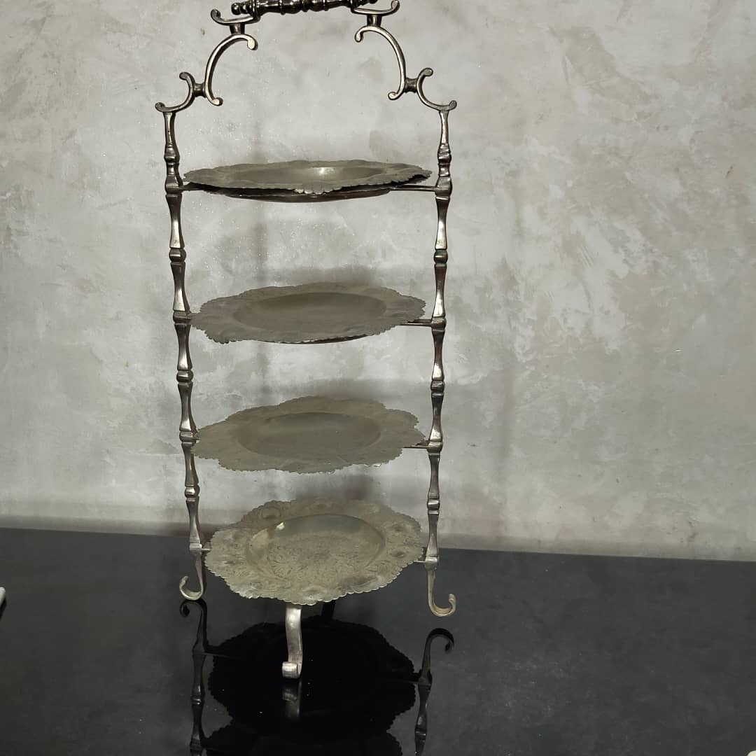 تحفة عتيقة خاصة بالحلويات
52/22cm
Prix 16000