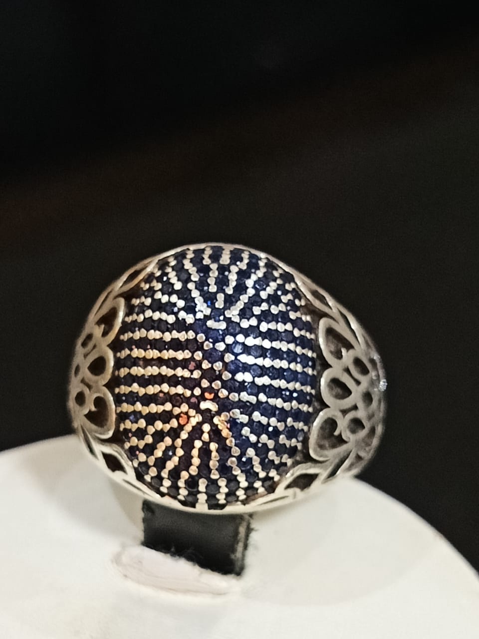 خاتم فضة مرصع بحجر سفير أزرق