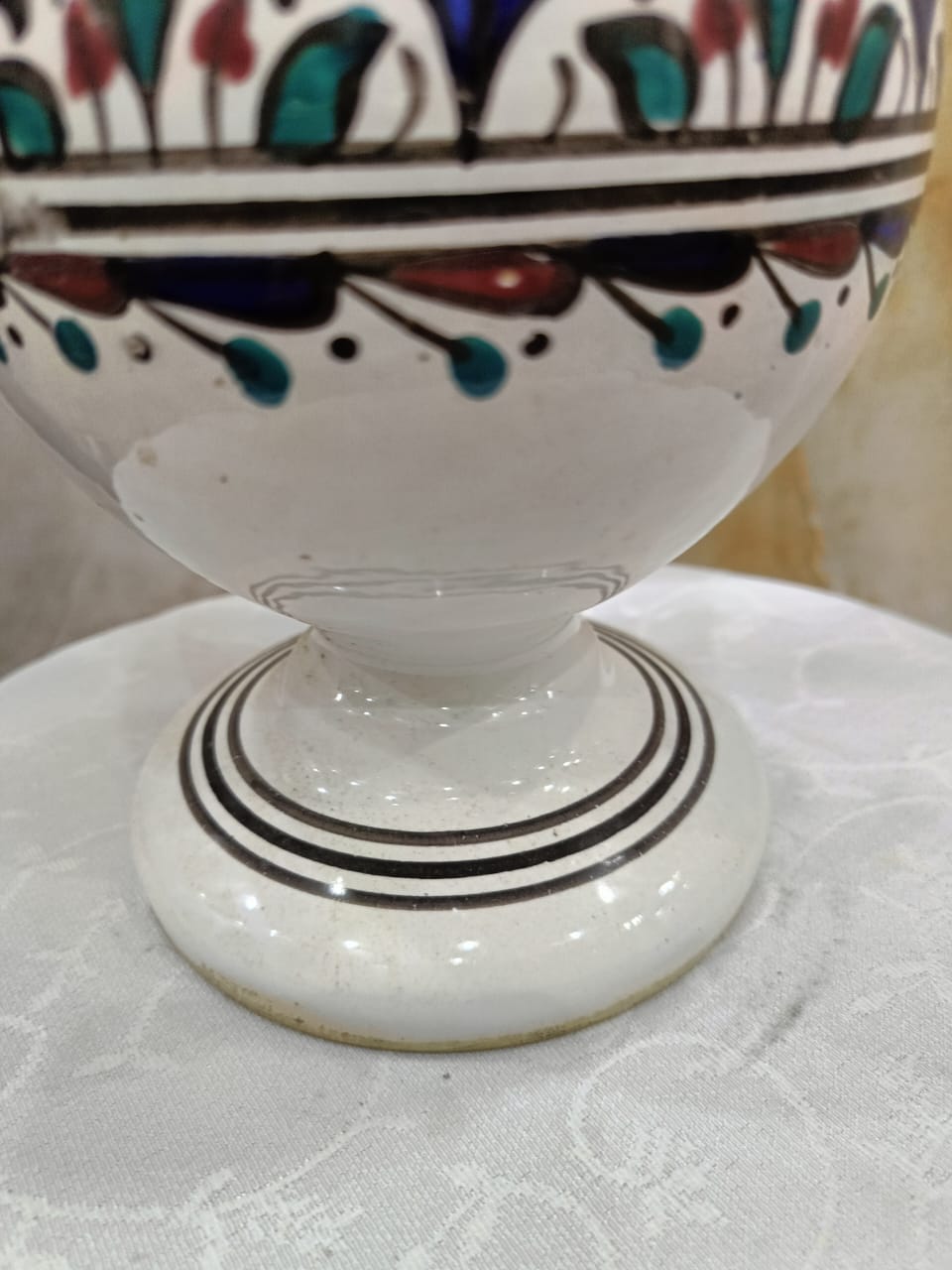 Ancien vase Porcelaine.      34cm/16cm