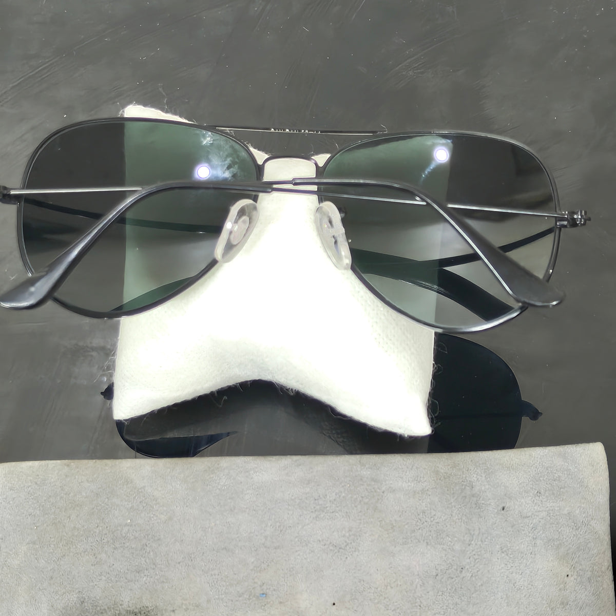 Lunette ray ben cobra aviator Italy original 
58/24
Prix 12000