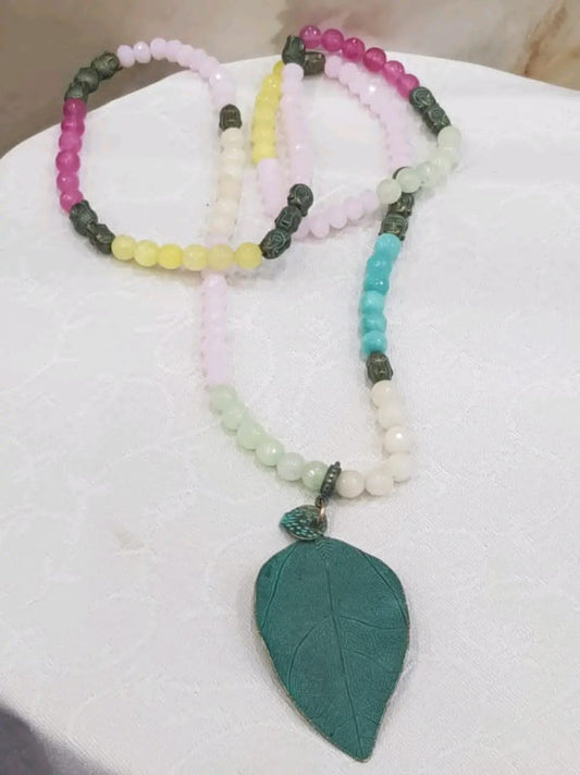 عقد بحجر عقيق طوله مغلق 35cm