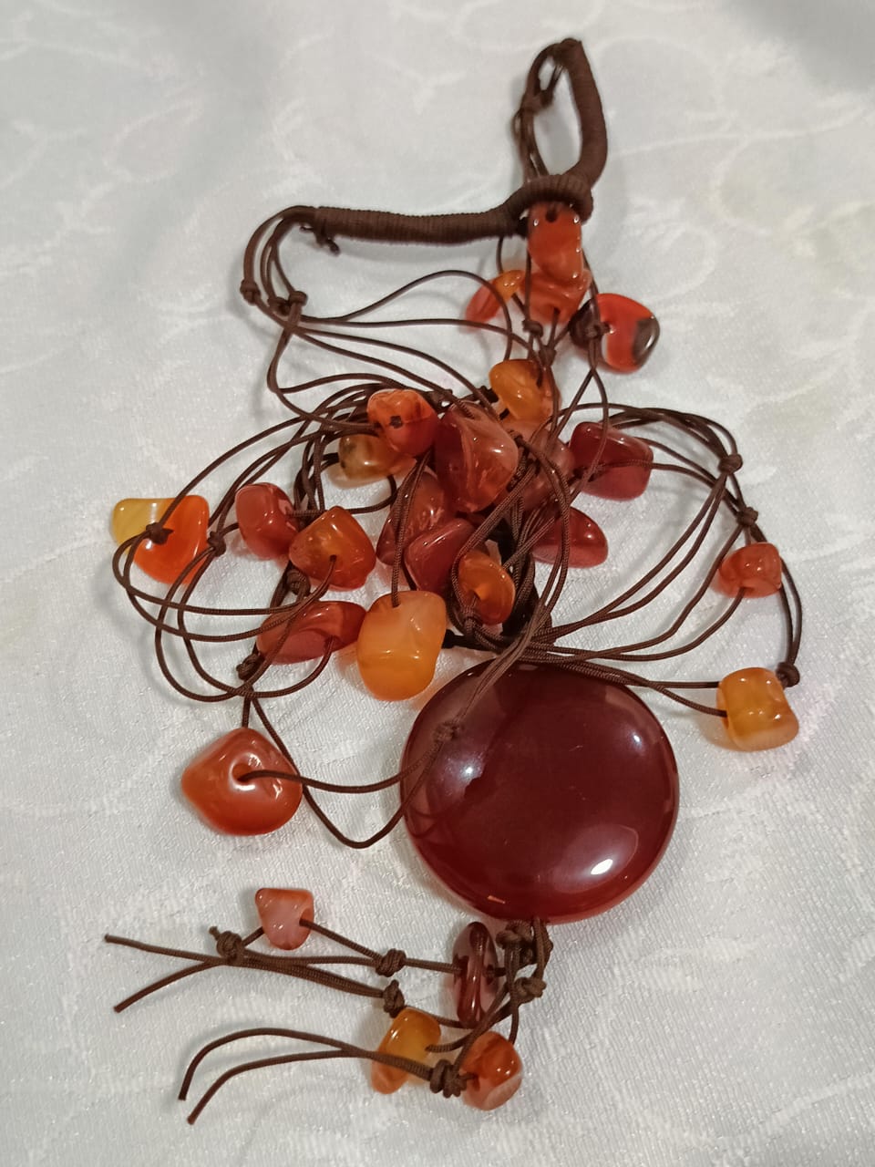 عقد بحجر عقيق كبدي طوله مغلق 30cm