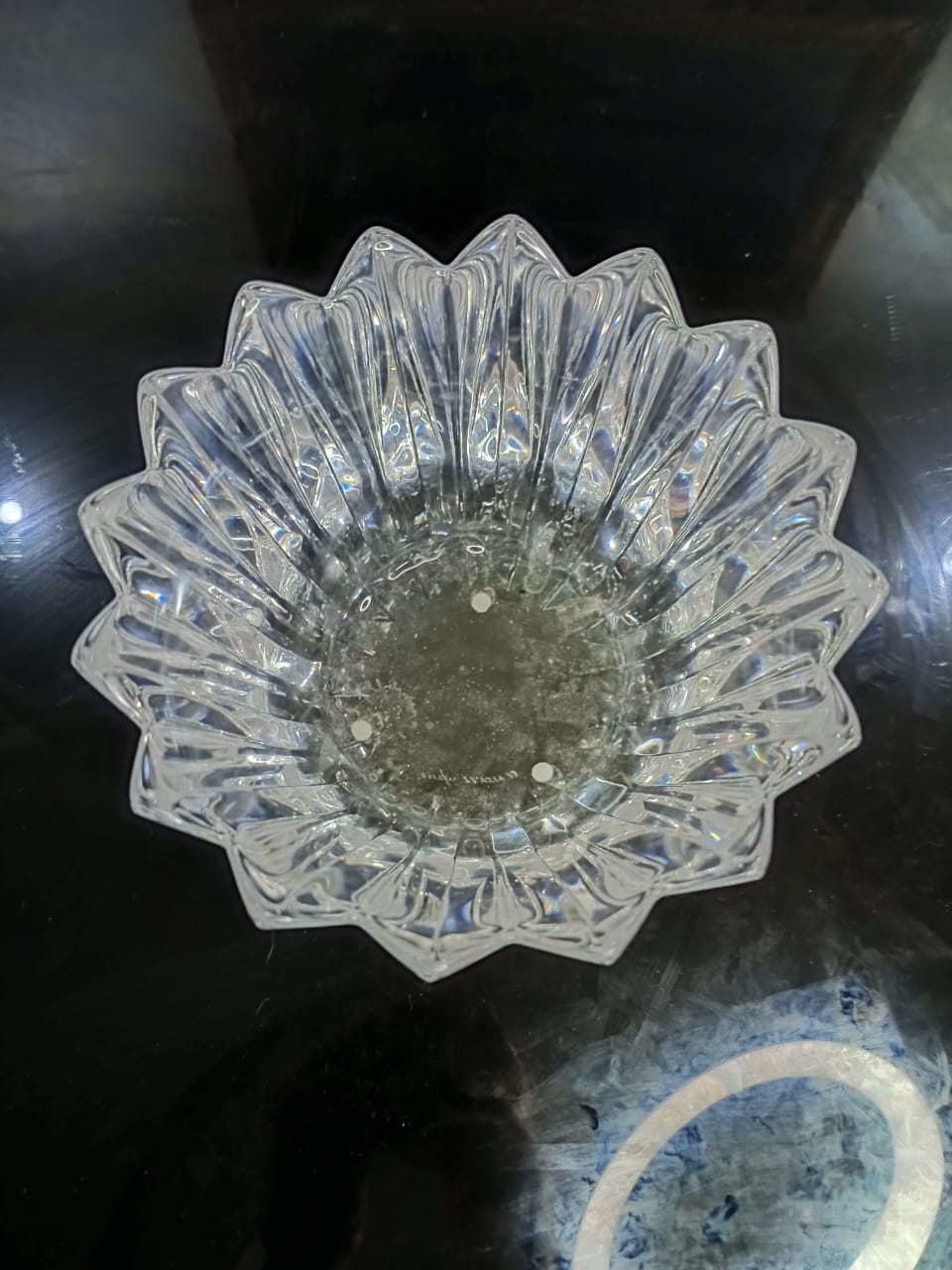 Vase en cristal signé vintage