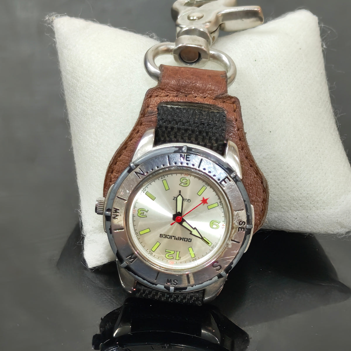 Montre port clé Quartz original 
40mm