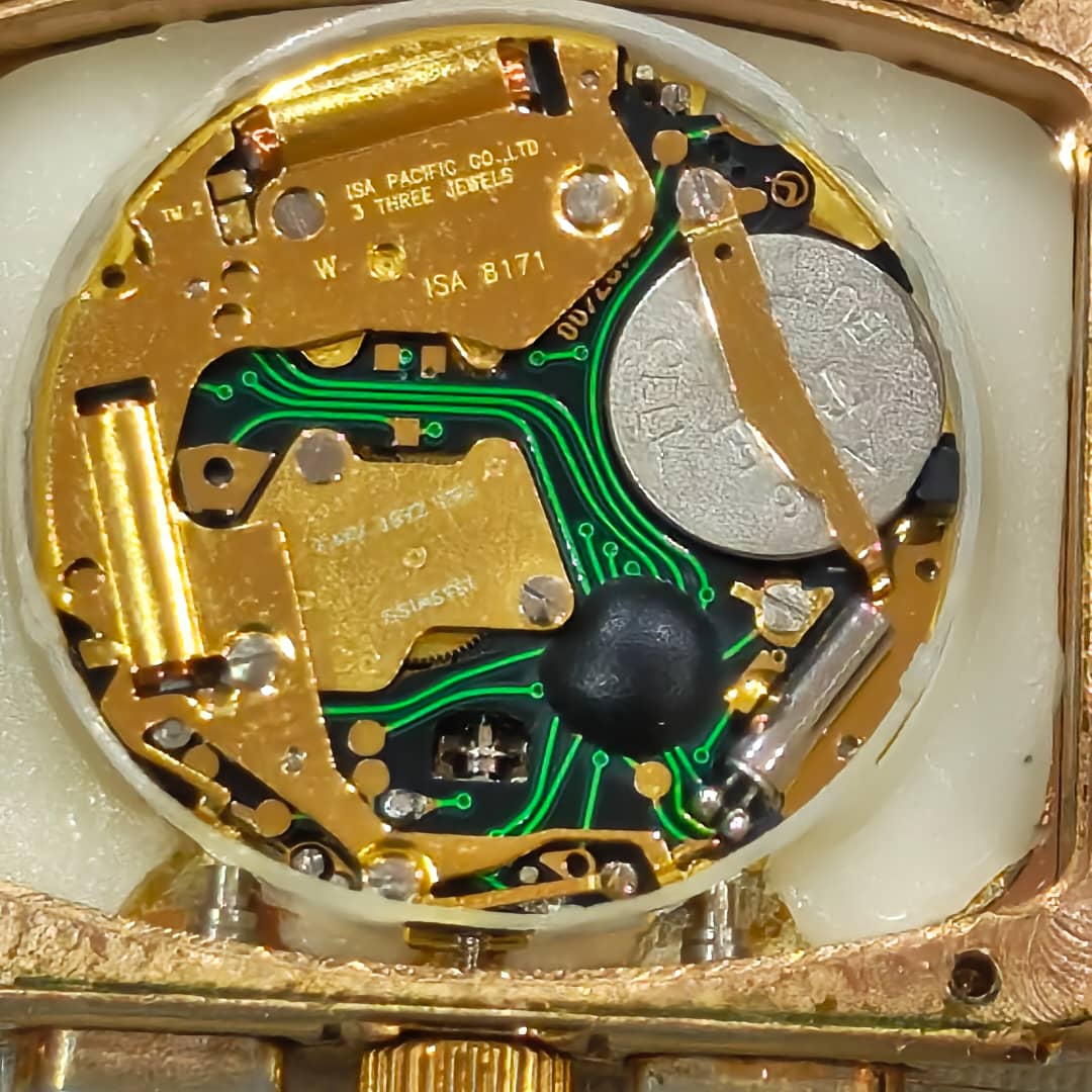 Montre bvolgari chronographe Quartz original /  ربع ملاين ونص
40mm
Prix 45000