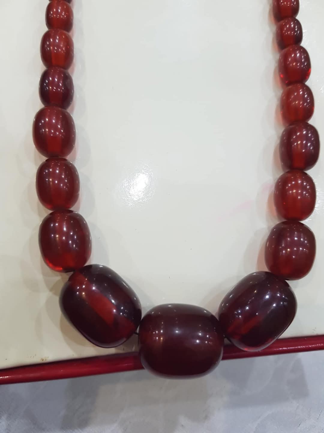 عقد بحجر كهرمان طوله 30cm