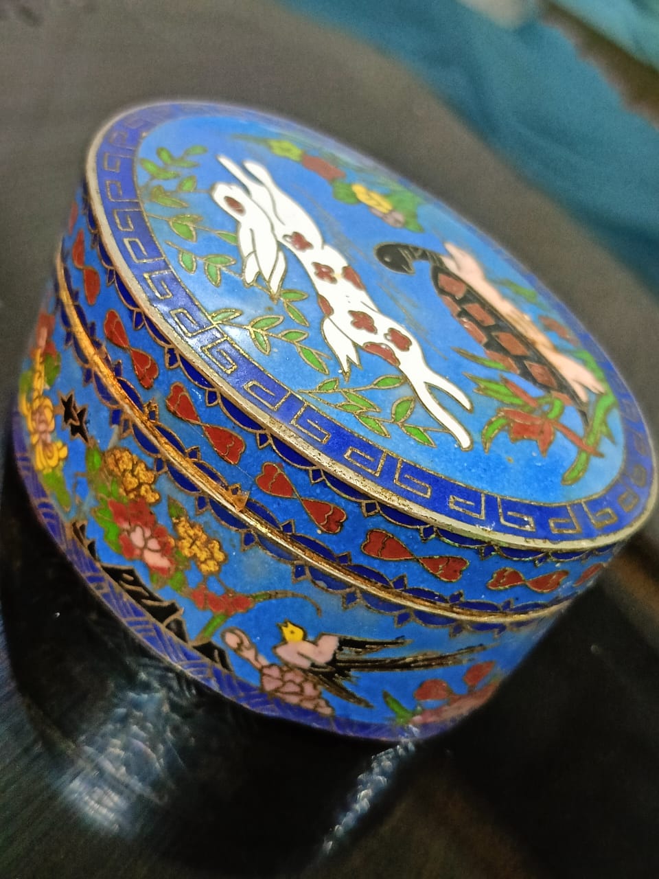 علبة مجوهرات برسومات أصلية من معدن
10cm/5cm
