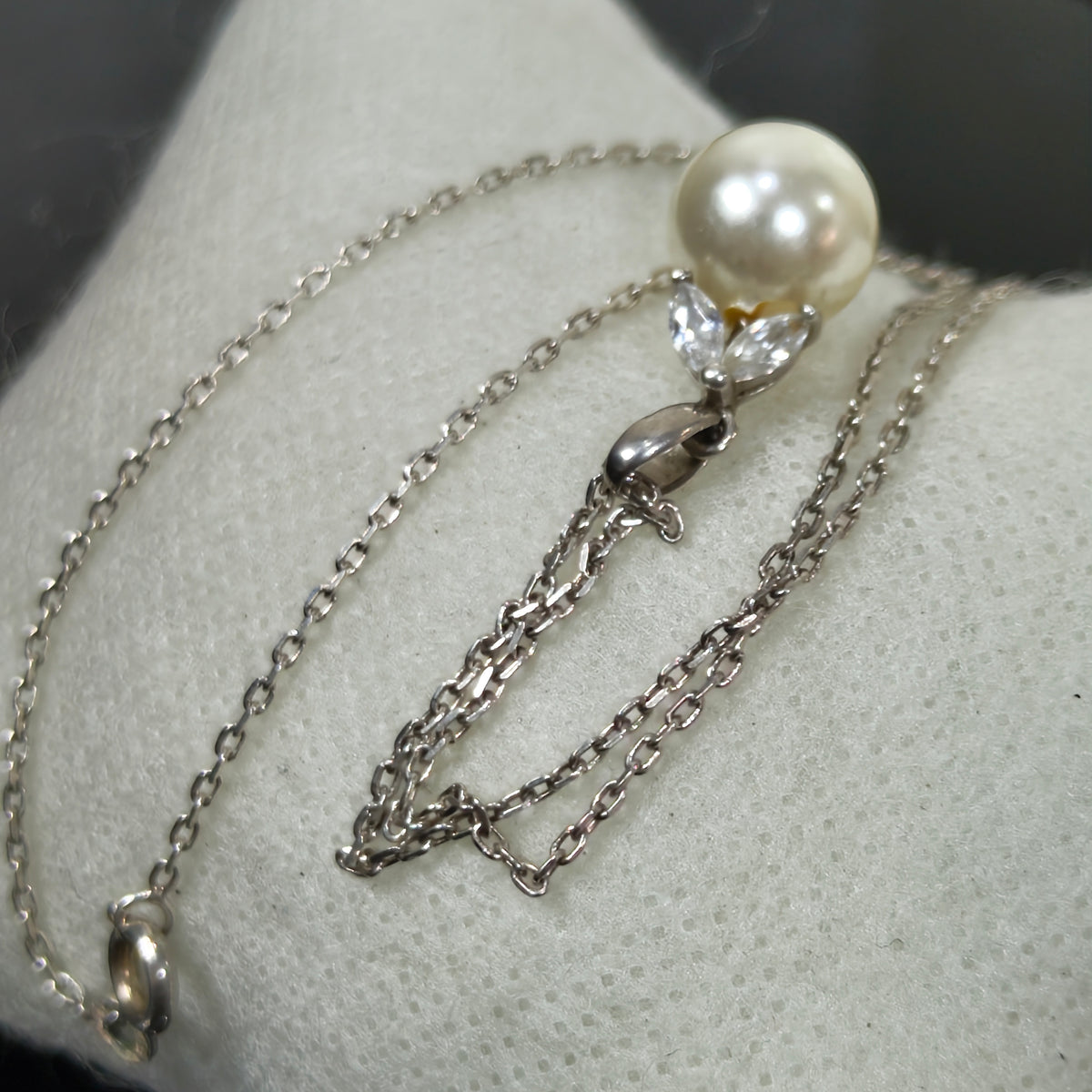 سلسلة فضة تحفة 
طول مغلق 20cm