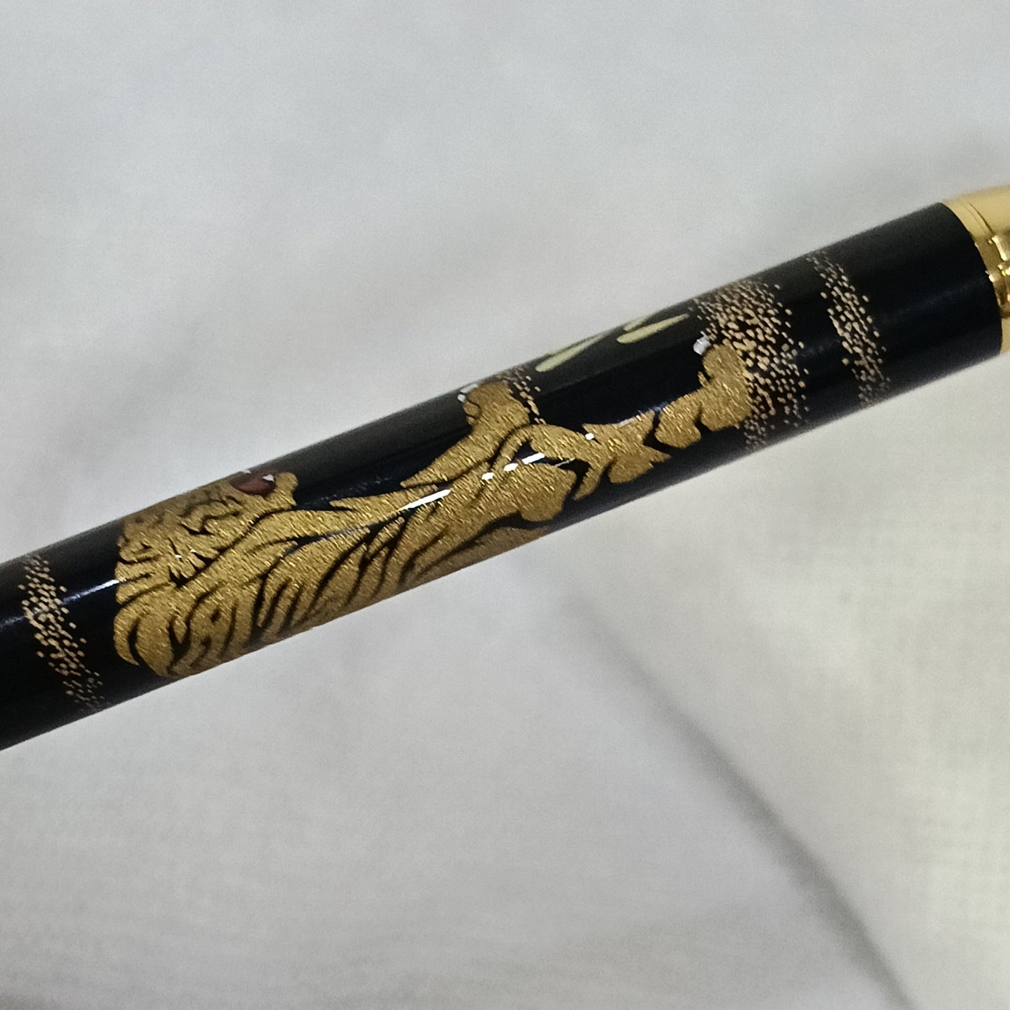 Stylo pilot japanرسومات ذهب