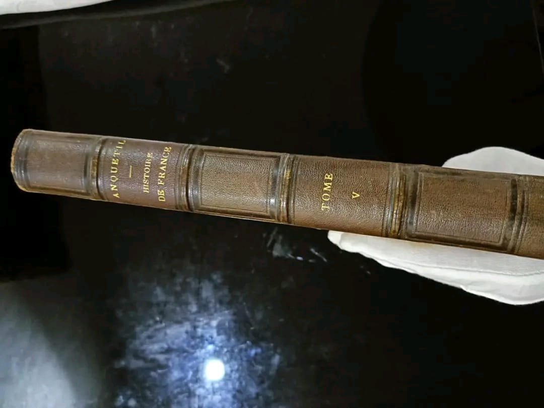كتاب قديم