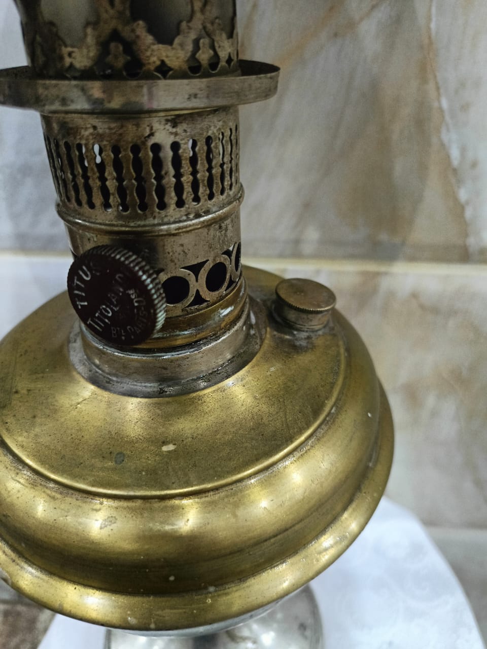 مصباح عتيق طوله 60cm